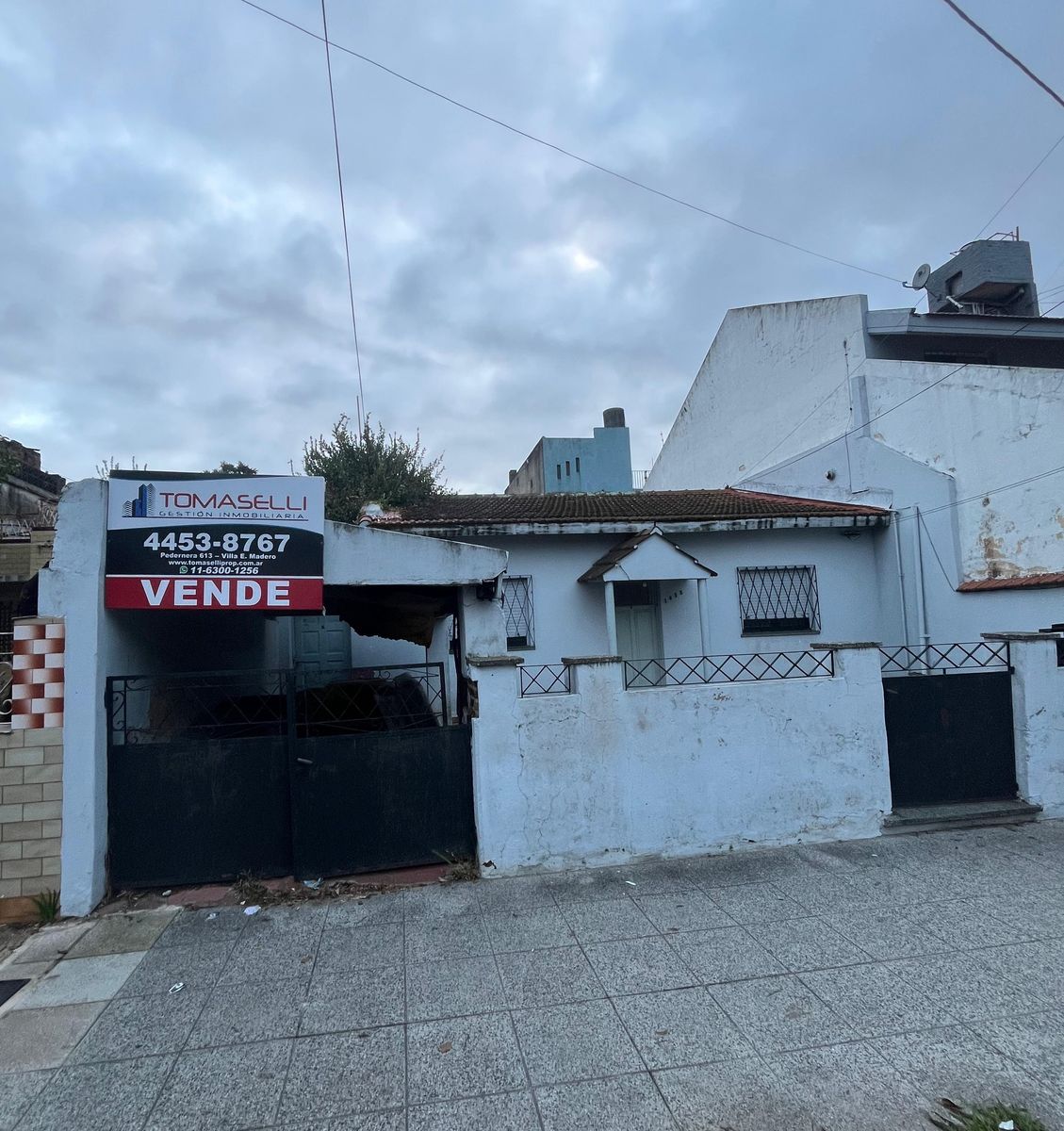 VENTA - CASA MULTIFAMILIAR - IDEAL 2 FAMILIAS - VILLA MADERO