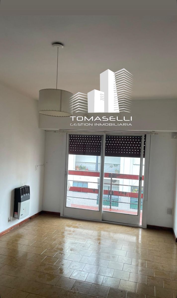 ALQUILER - RAMOS MEJIA - DEPTO. 2 AMB. AL FRENTE CON BALCON