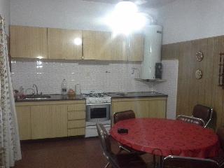 ALQUILER - VILLA INSUPERABLE - PH 2 AMBIENTES CON PATIO - AL FRENTE
