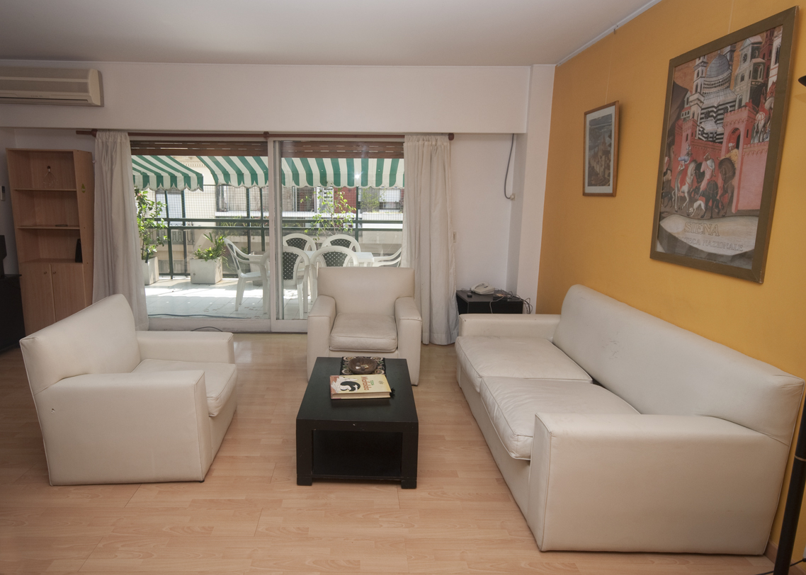 Duplex 4 amb. con balcón terraza y parrilla