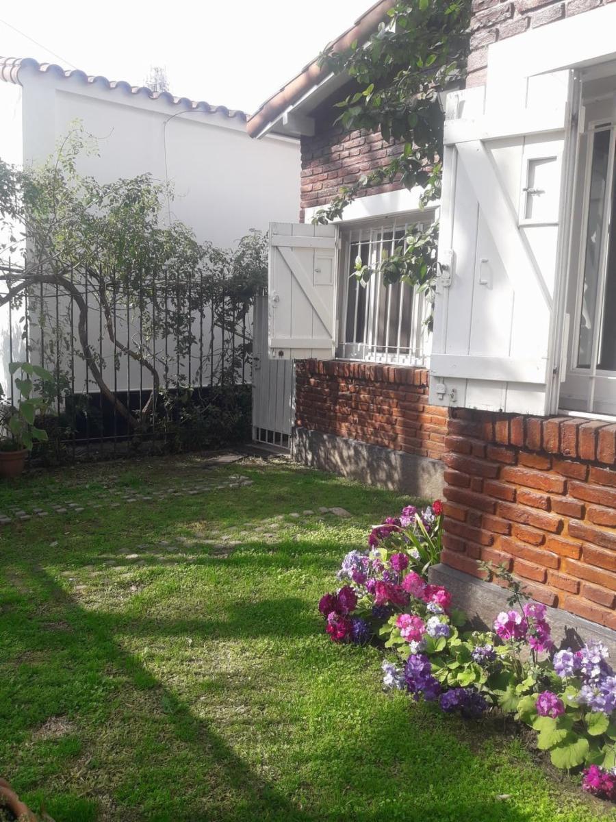 Chalet en venta de tres ambientes en Haedo Norte Excelente ubicacion