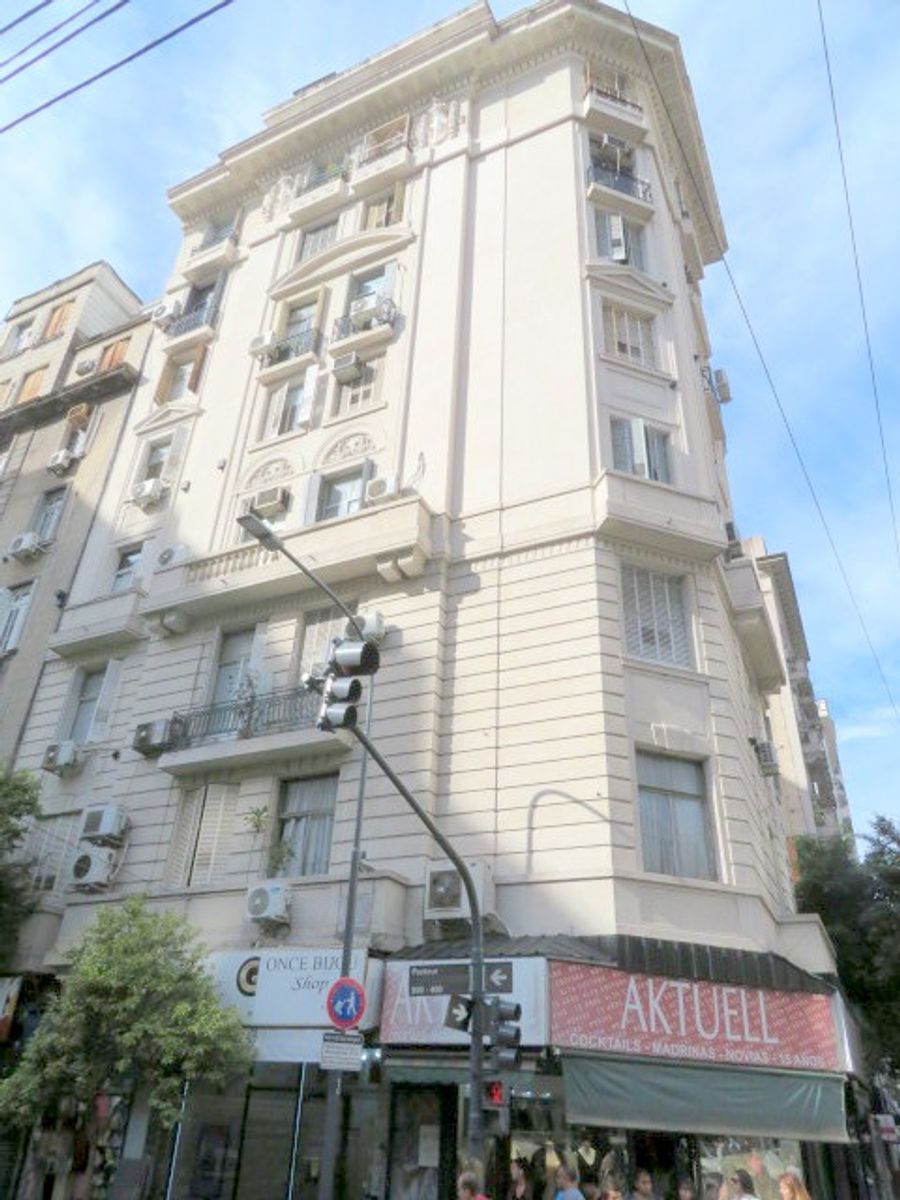 EXCELENTE 2 AMBIENTES APTO PROFESIONAL COCINA y LAVADERO