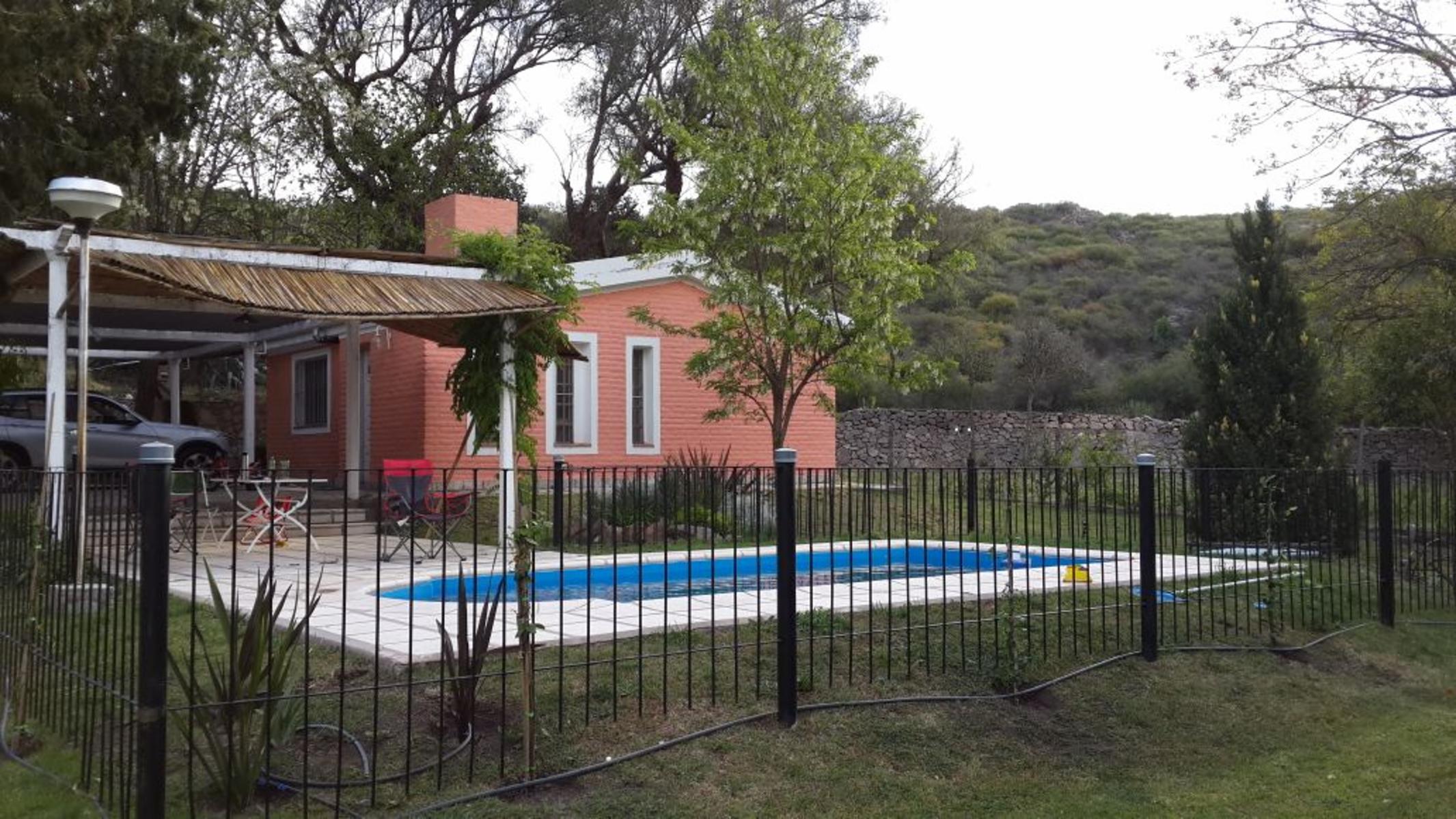 GRAN OPORTUNIDAD HERMOSA CASA CON PILETA Y QUINCHO EN EL VOLCAN, SAN LUIS.