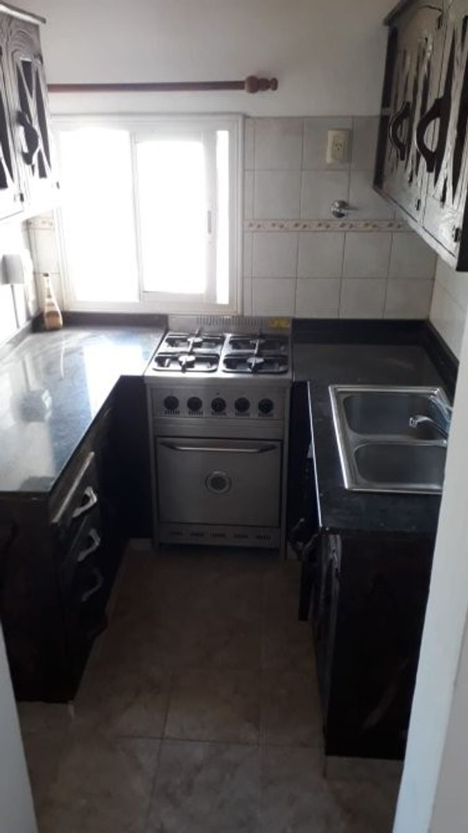 VENTA DE DOS PH DE 3 AMB. P.B Y 2 AMB. P.A. IDEAL PARA DOS FAMILIAS