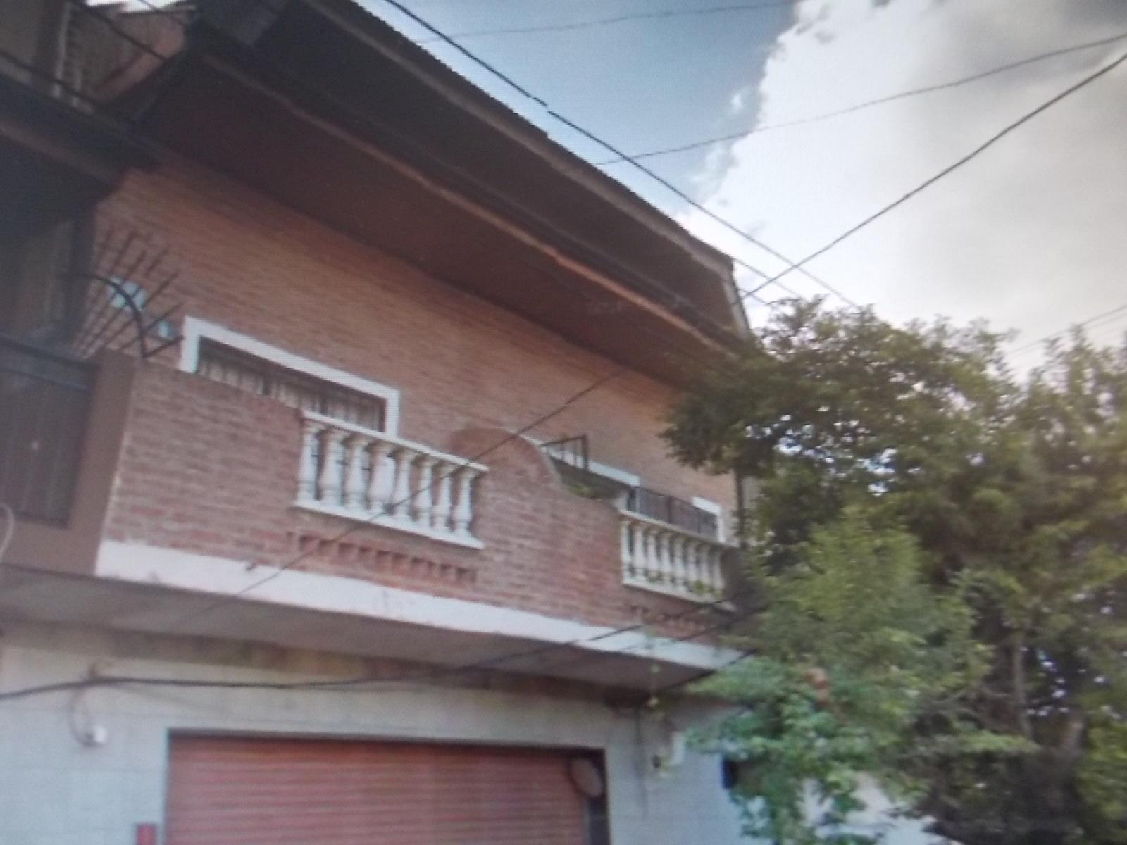 DEPARTAMENTO EN DUPLEX 2 1/2 AMBIENTES CON PATIO