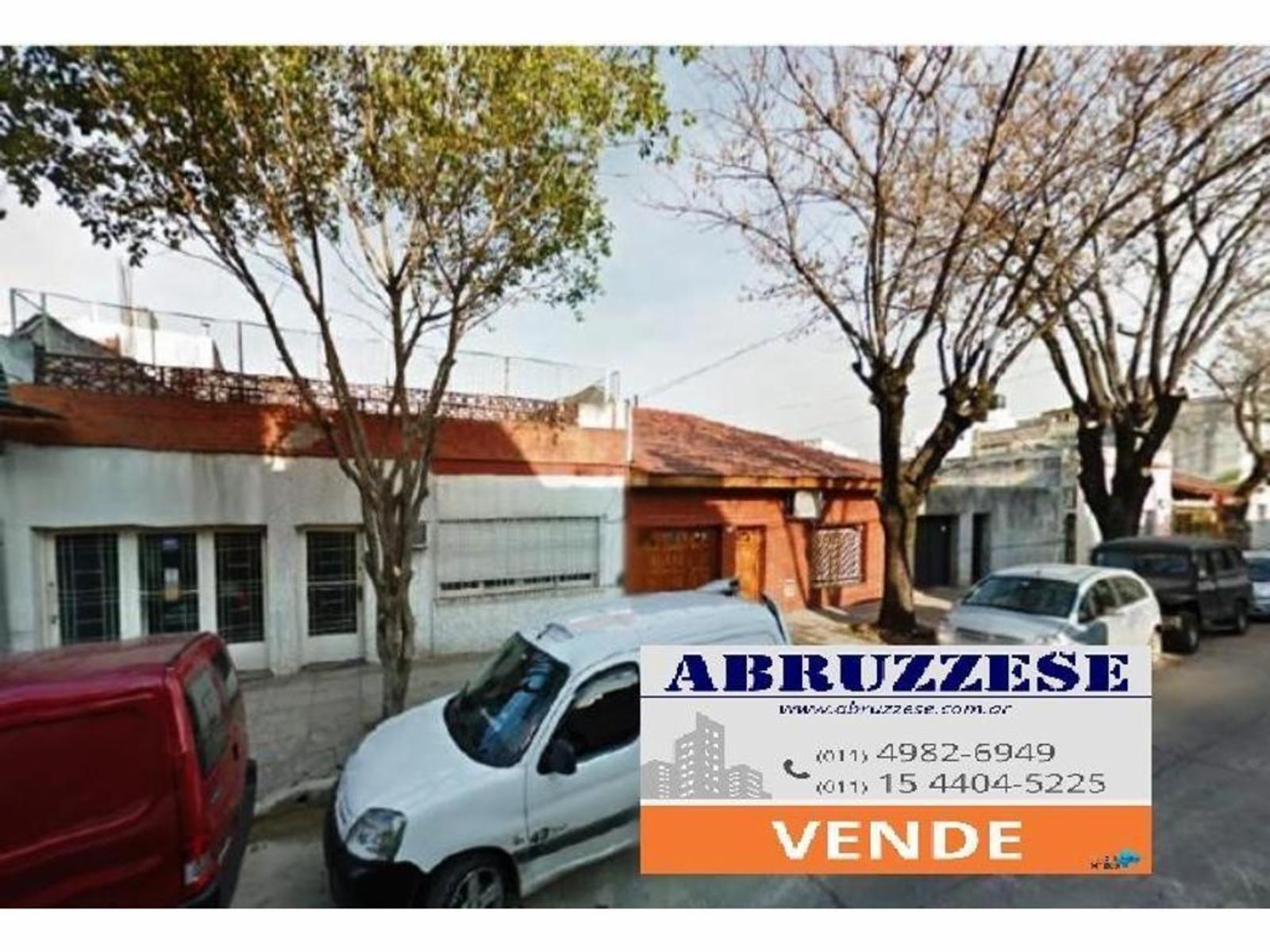 Importante casa garaje patio terraza, 3 dormitorios, 2 baños, gran cocina comedor, estilo moderno