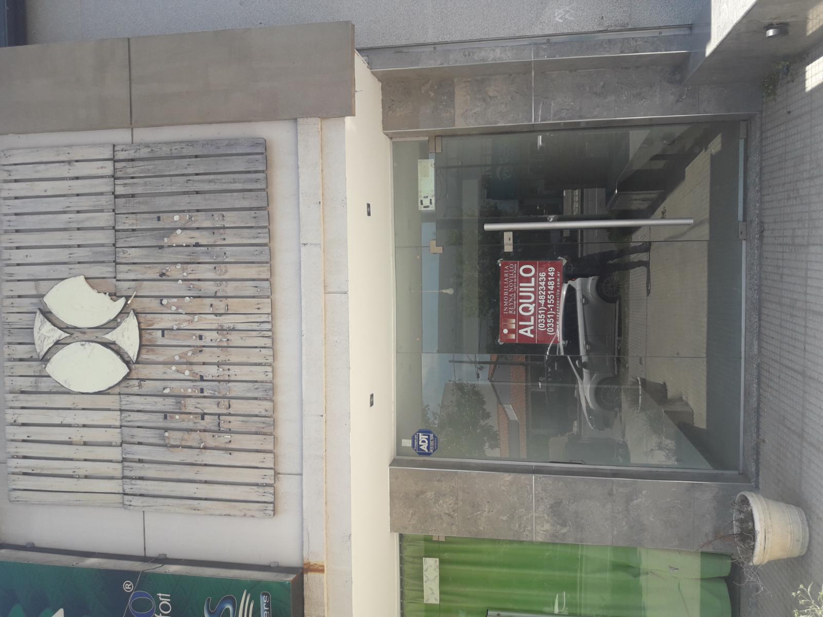 GRAN LOCAL COMERCIAL AV NUÑEZ CERRO DE LAS ROSAS