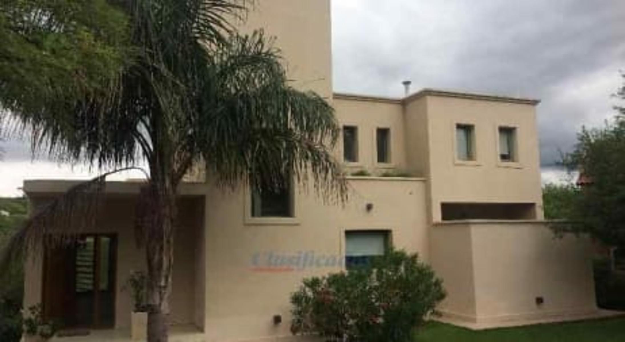 Hermosa casa en Mendiolaza [ CUATRO HOJAS URB PRIV*]