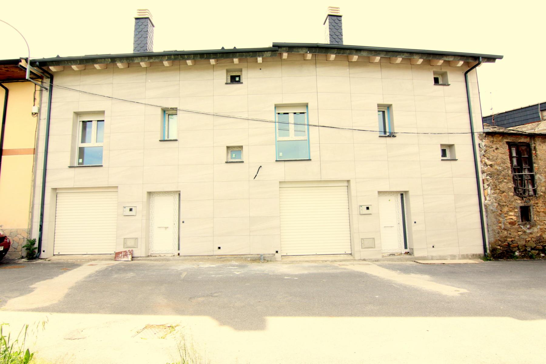 Chalet adosado nuevo a estrenar en San Roman de Bembibre