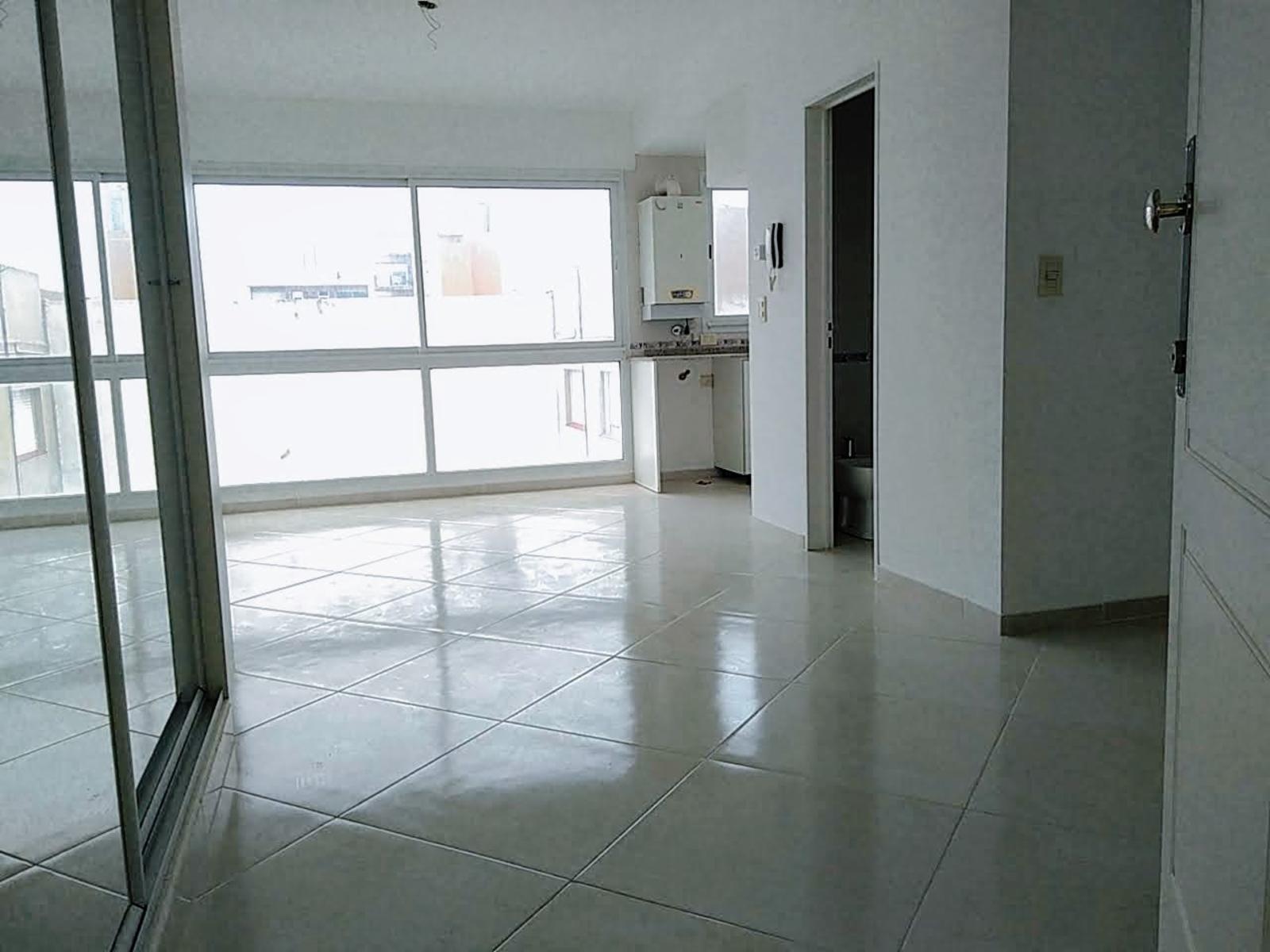 EN VENTA Departamento dos amb a estrenar . La Perla