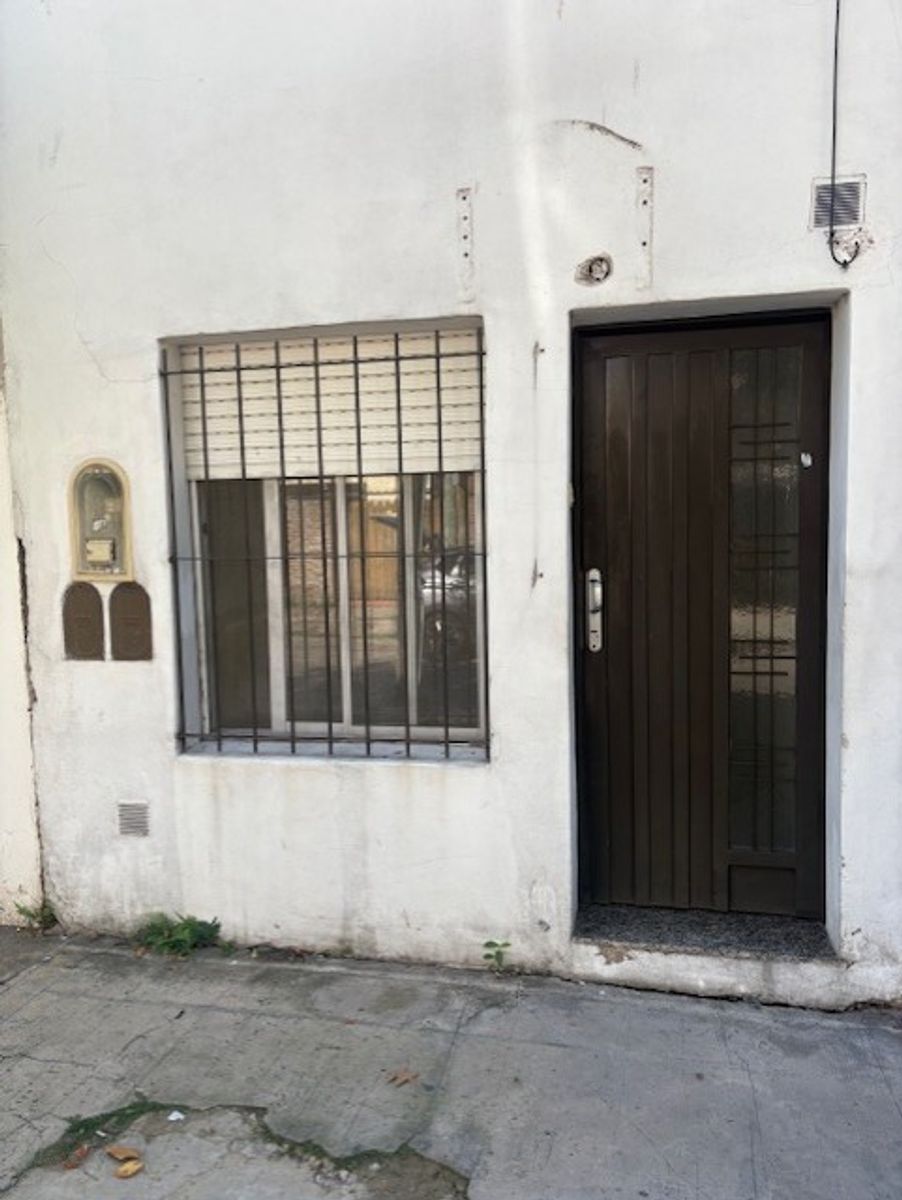 DOS AMBIENTES TIPO CASA