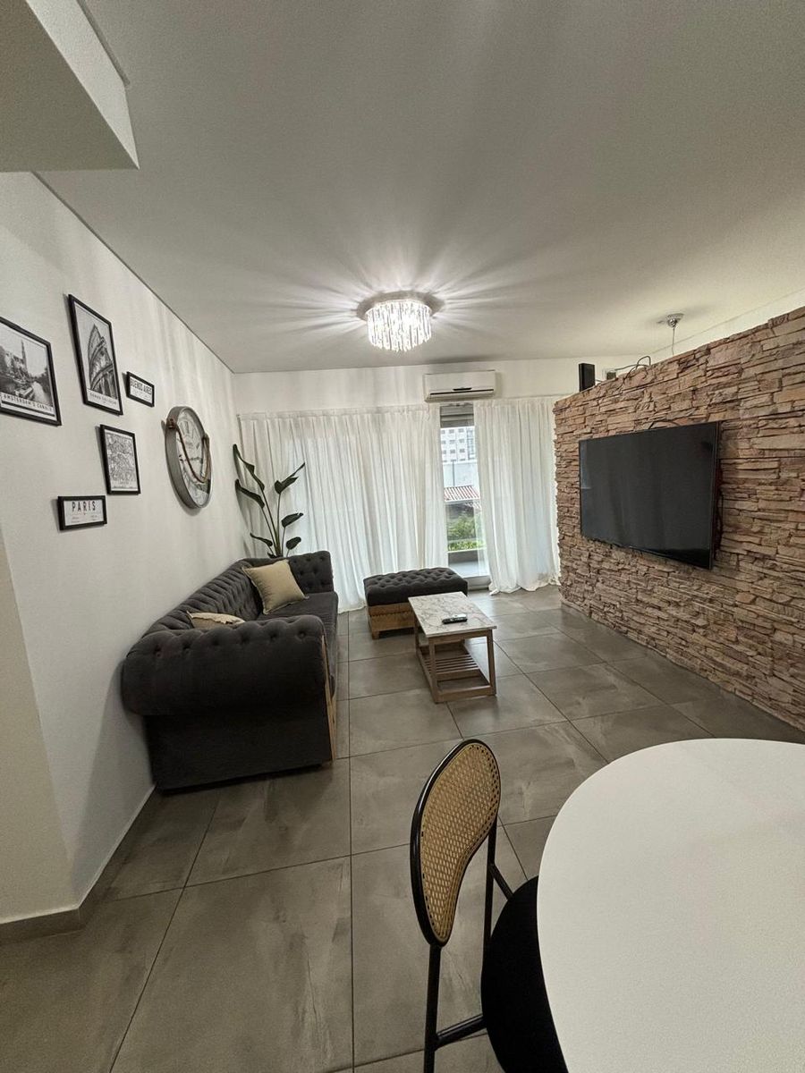 Alquiler Temporal Departamento de 3 Ambientes en Lomas de Zamora.