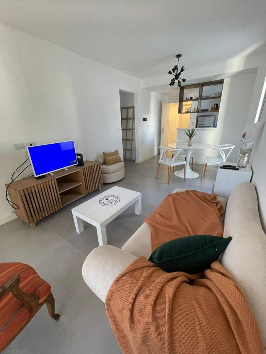 Alquiler Temporario de 2 Ambientes en Lomas de Zamora