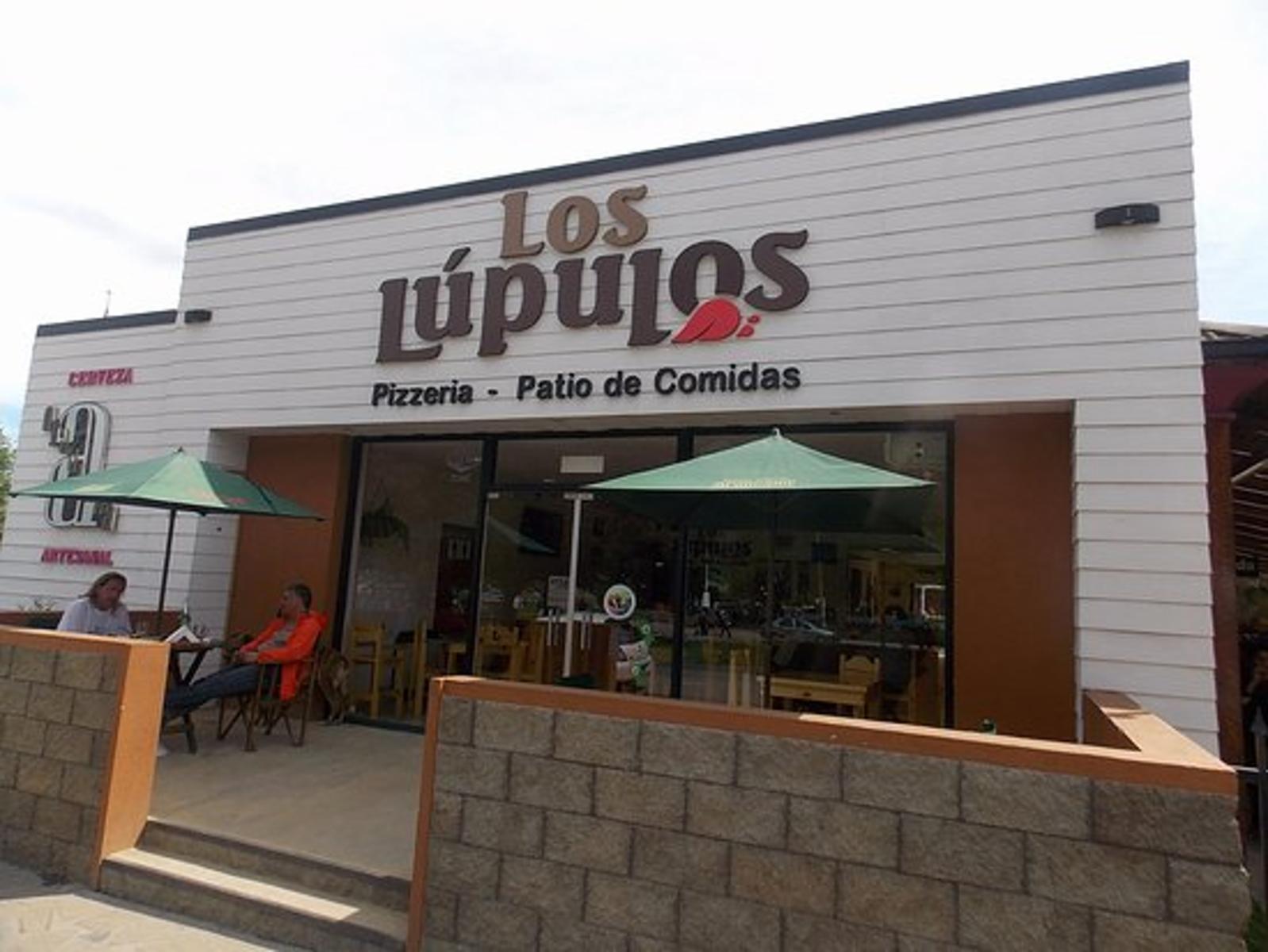 Venta de Excelente Fondo de Comercio Restaurante -Patio de comidas - Patio cervecero- Pizzería 