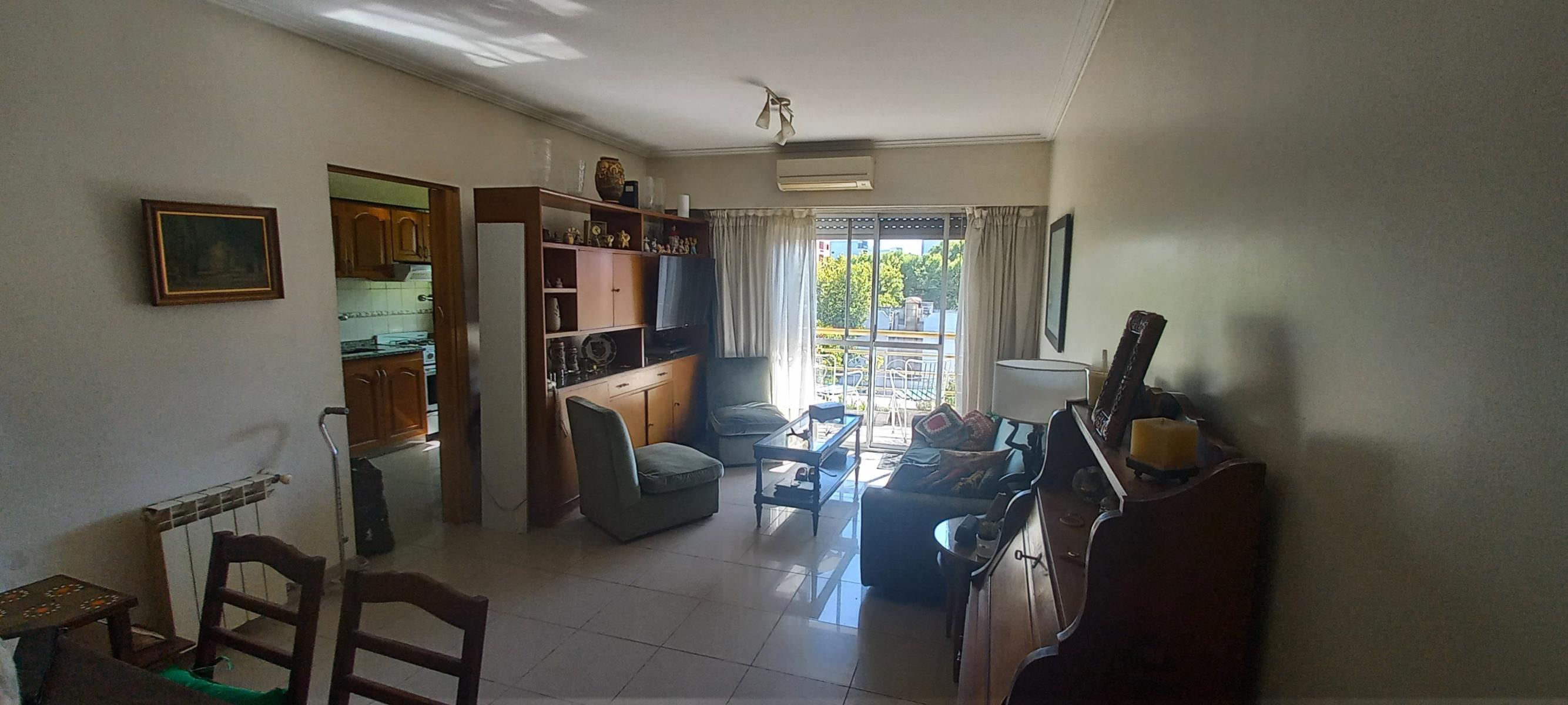 Departamento en venta de 2 dormitorios San Martin Centro