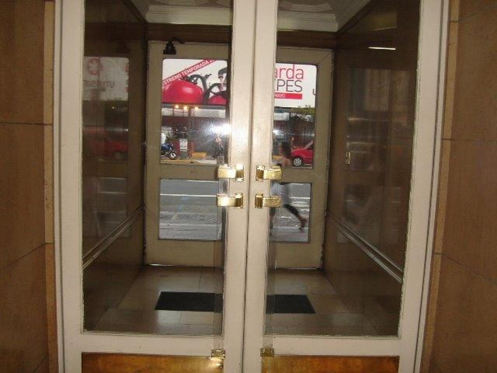 VENTA DEPARTAMENTO 2 AMB MICROCENTRO