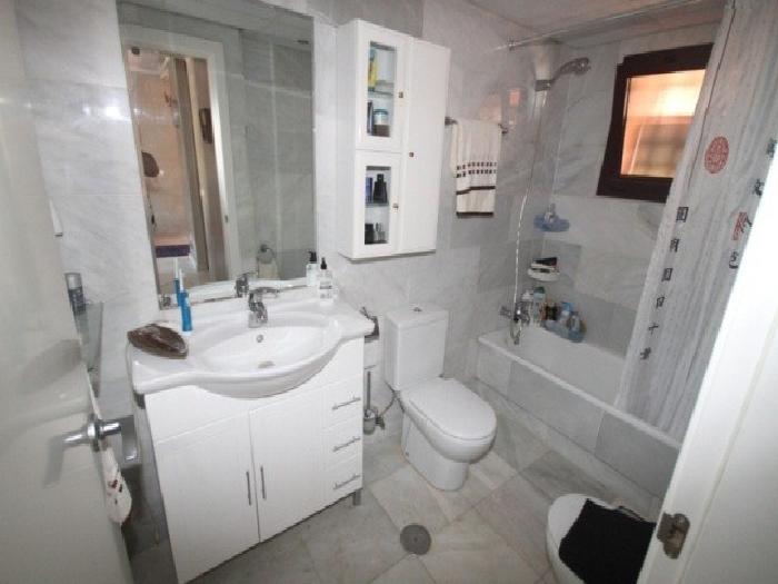 APARTAMENTO TOTALMENTE AMUEBLADO