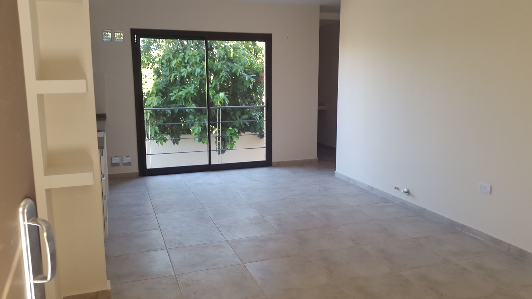 EXCELENTE DEPTO 1 DORM CON BALCON - A MIN DE NUEVOCENTRO SHOPPING