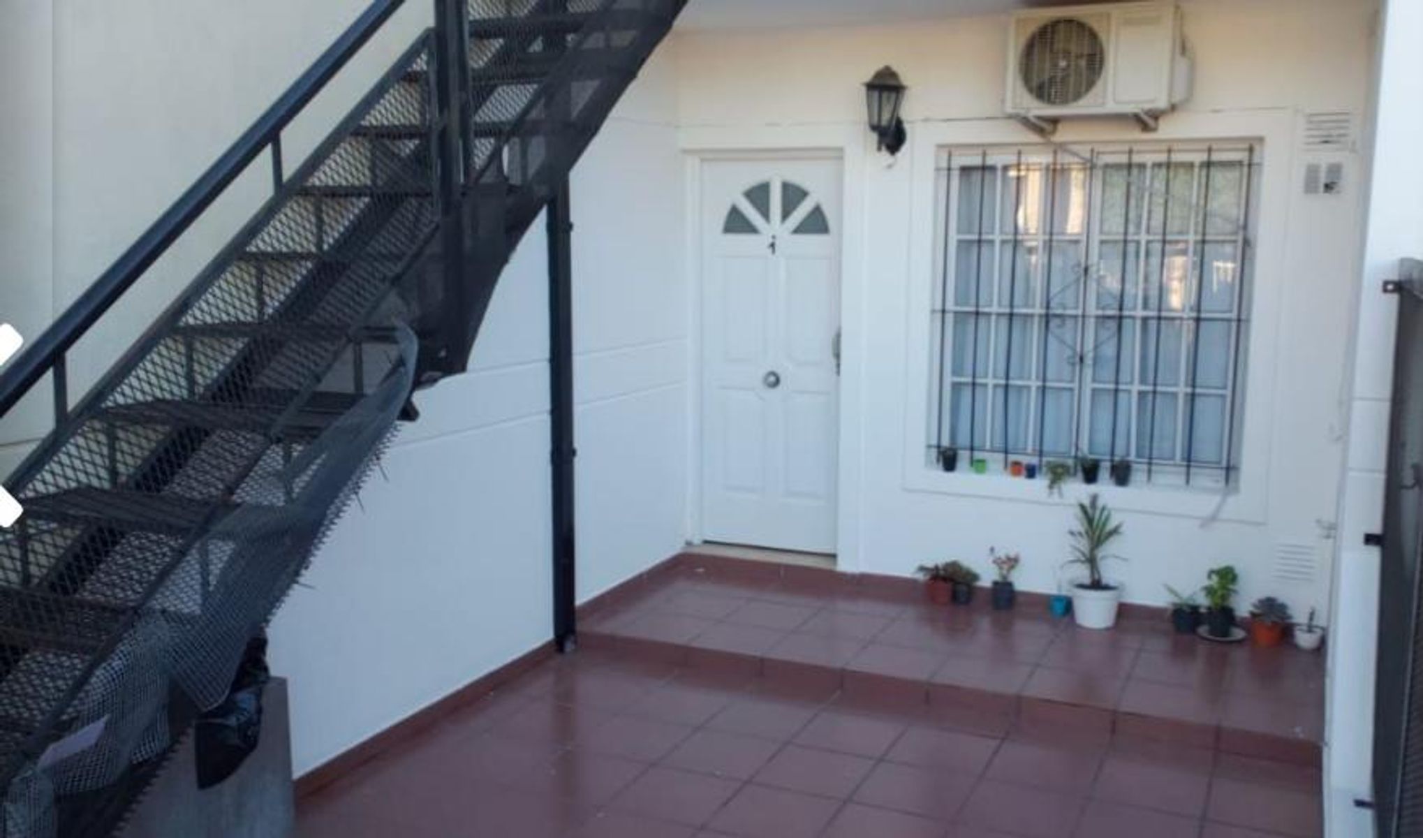 DEPARTAMENTO 3 AMBIENTES CHICO EN PLANTA BAJA VILLA LUZURIAGA