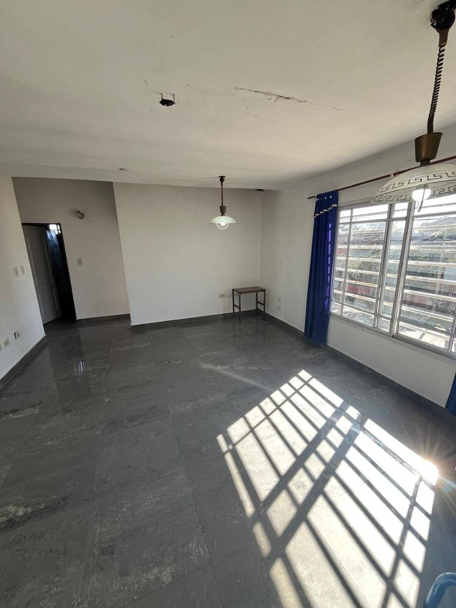 ALQUILER PH 4 AMBIENTES INTERNO EN PRIMER PISO. LA TABLADA