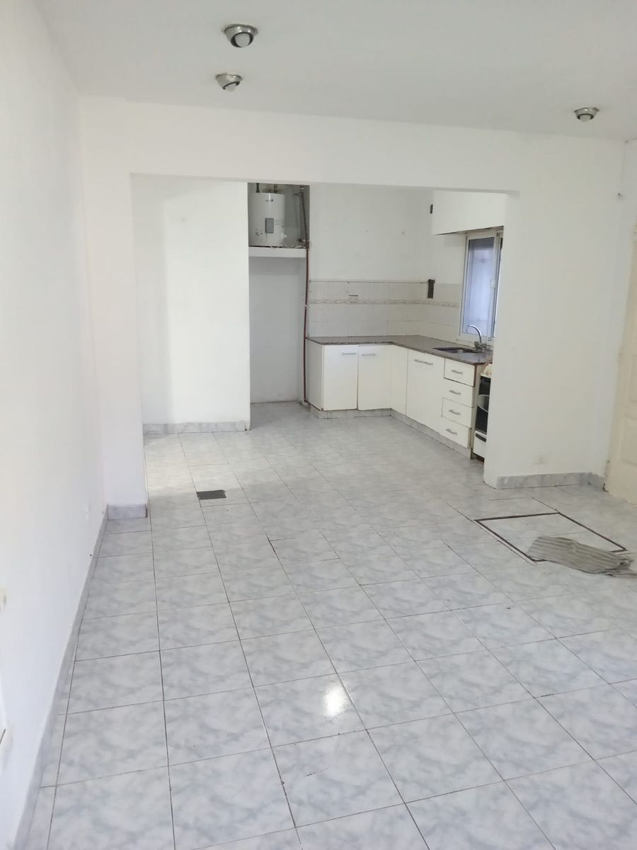 Venta Departamento 2 ambientes Lomas del Mirador