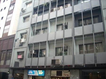 Interesante oficina luminosa