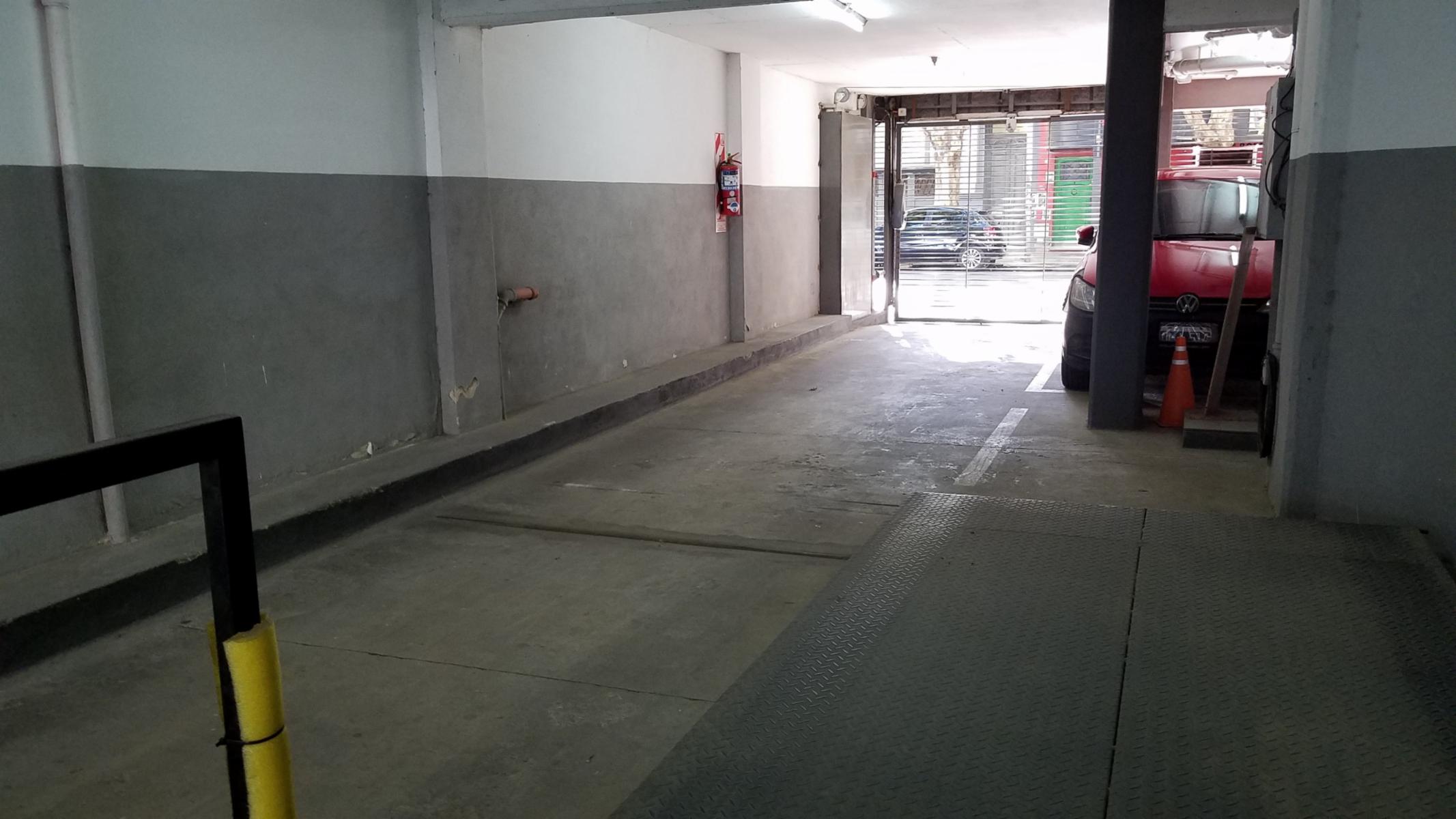 Venta - Cochera Cubierta - Palermo