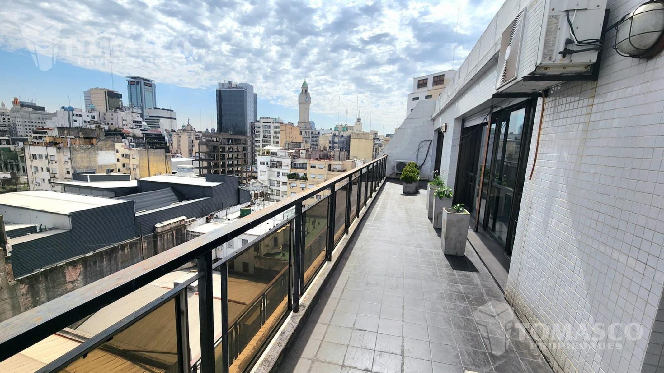 Venta Oficina Comercial de 700 mts más 13 cocheras fijas