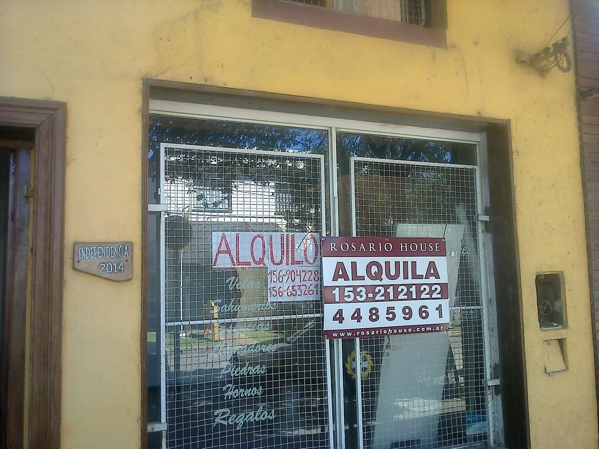 Local comercial en Funes