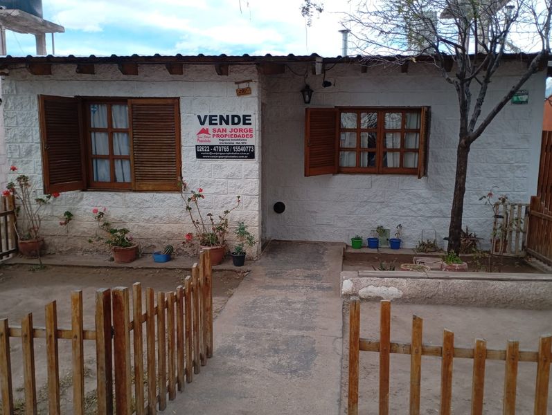 Excelente Casa en venta con Pileta, La Consulta - San Carlos - Mendoza