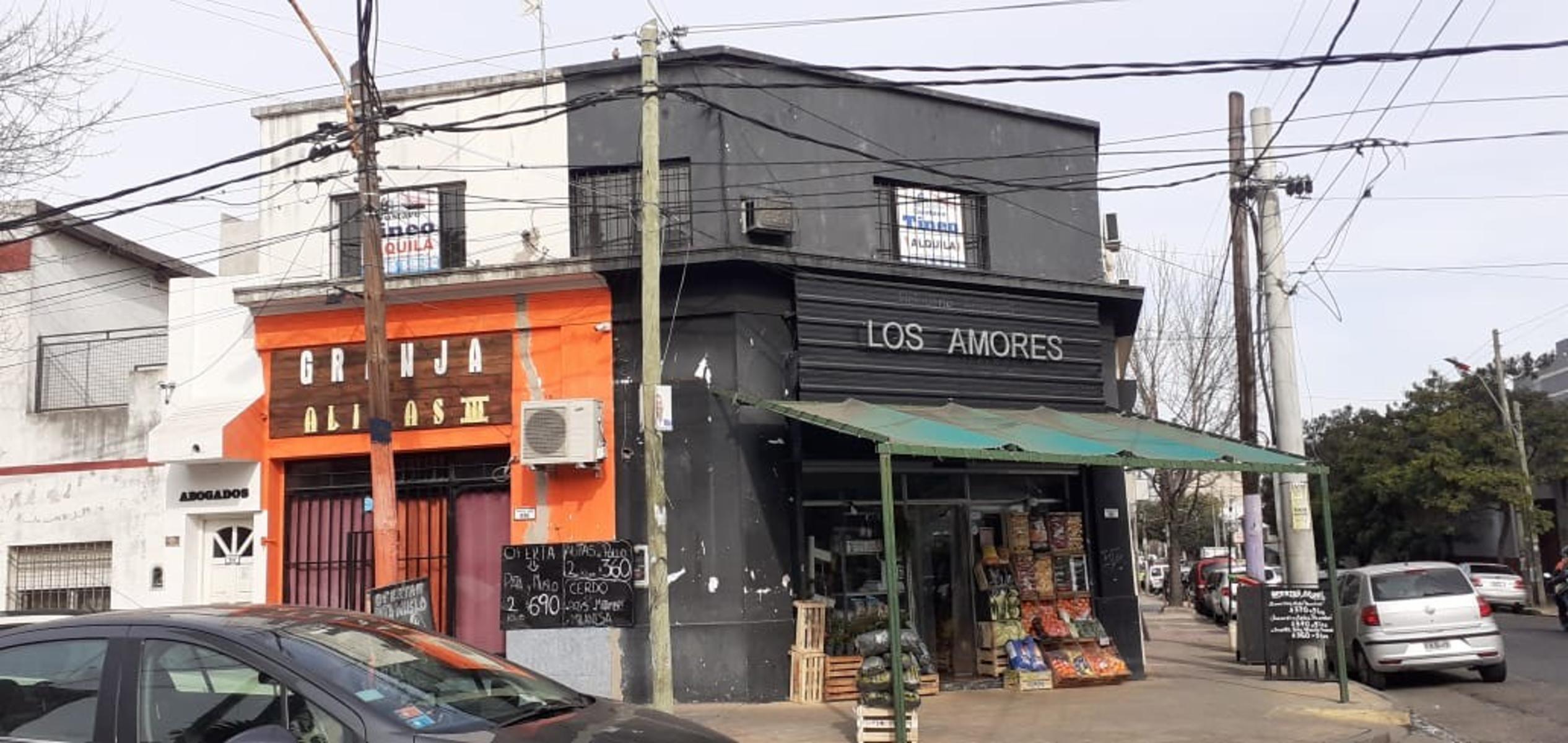 SE ALQUILAN TRES OFICINAS PARA USO COMERCIAL Y/O PROFESIONAL