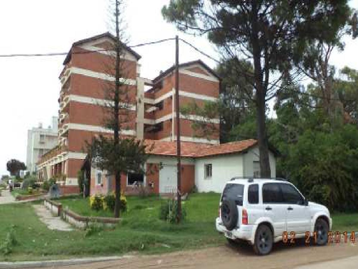 UNICO LOTE MULTIFAMILIAR A 200 MTS DEL MAR - PINAMAR