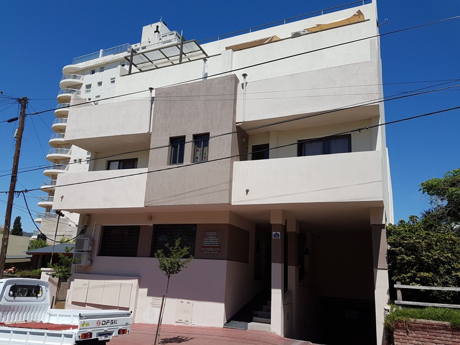 MUY LINDO DEPARTAMENTO EN CARLOS PAZ, 2 DORM. CÉNTRICO. A TAN SOLO 3CUADRAS DE LA ZONA PEATONAL, ALQUILER PERMANENTE A 2 AÑOS