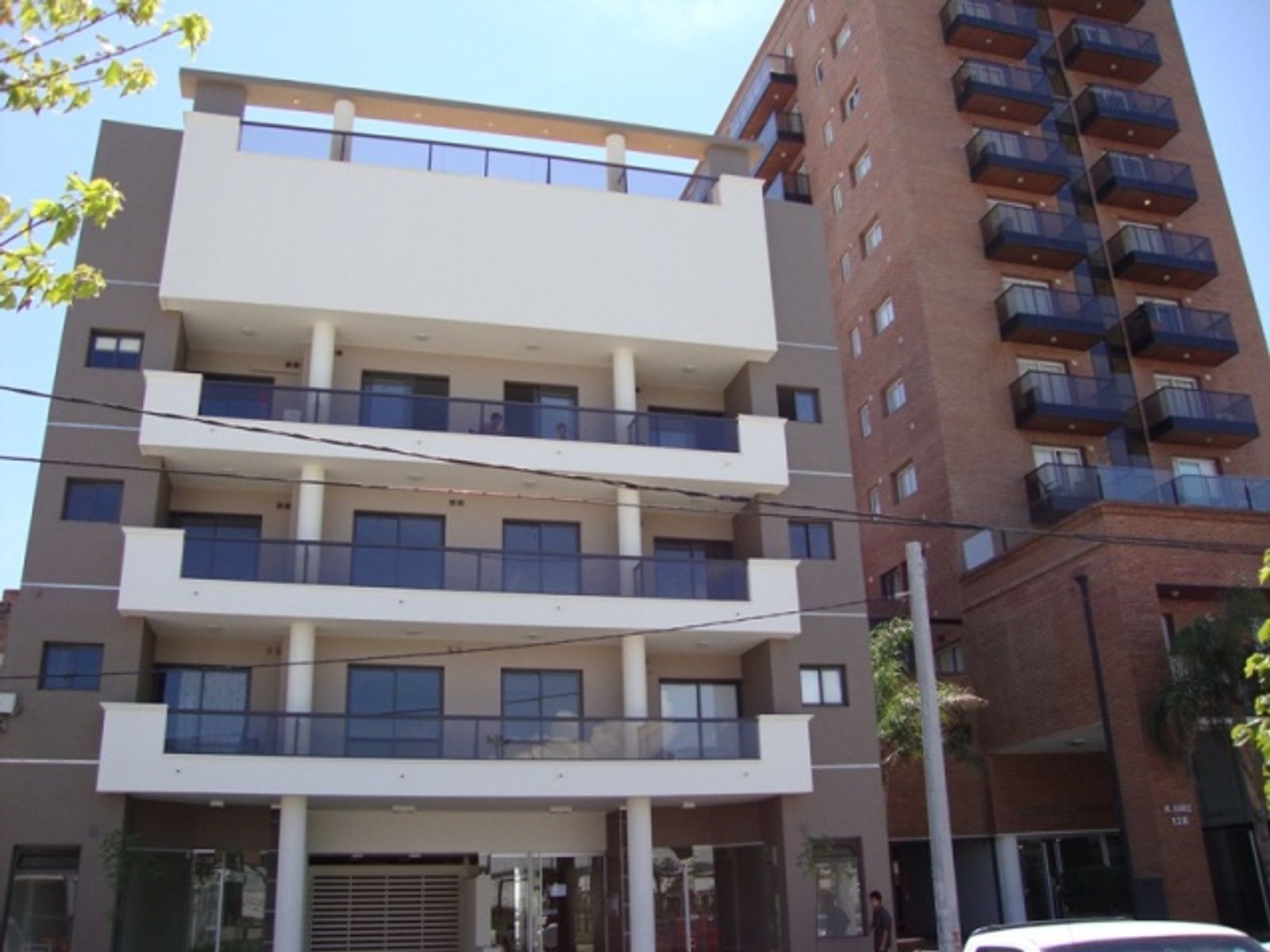 OPORTUNIDAD - DEPARTAMENTO EN VENTA EN VILLA CARLOS PAZ, ED. RIVERA OESTE, 1 dorm. 2do PISO. GAS NATURAL, ESCRITURA