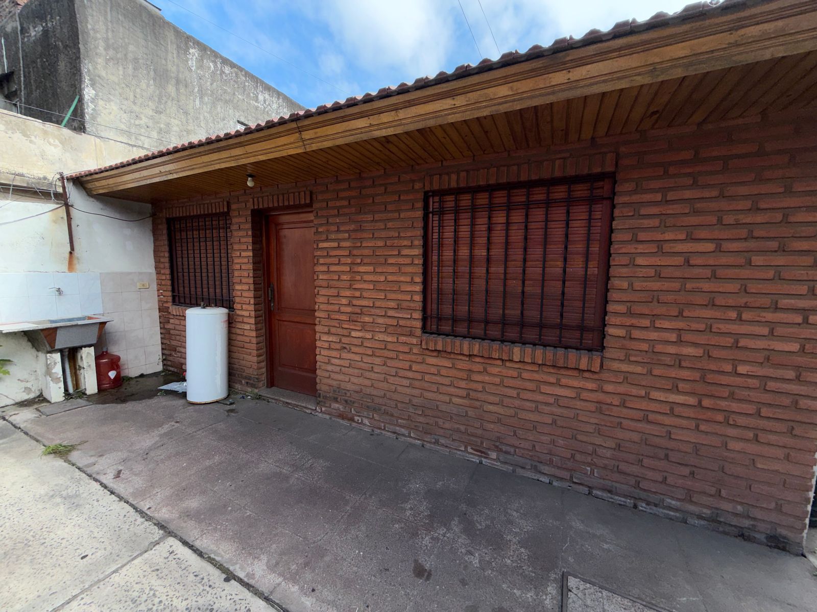 Alquiler departamento 2 ambientes Isidro Casanova