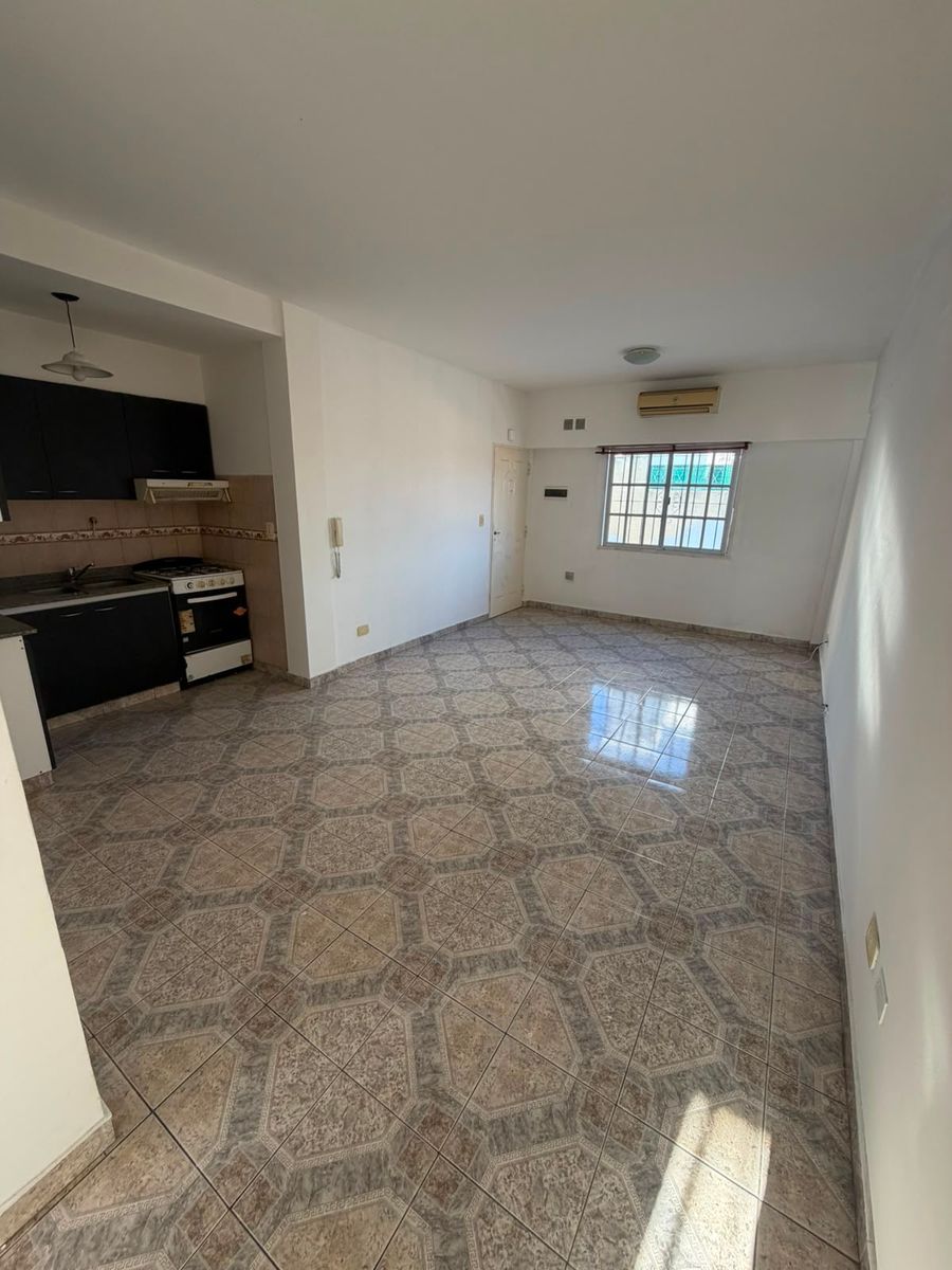 Alquiler departamento 2 ambientes Villa Luzuriaga