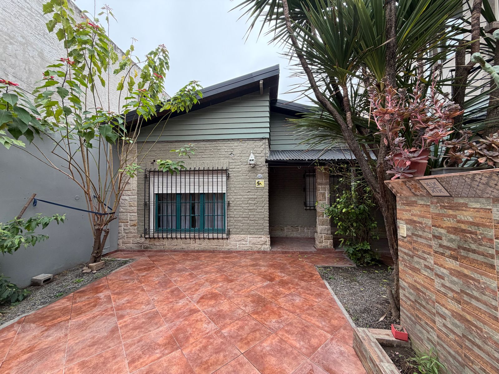 Venta casa y departamento Villa Luzuriaga