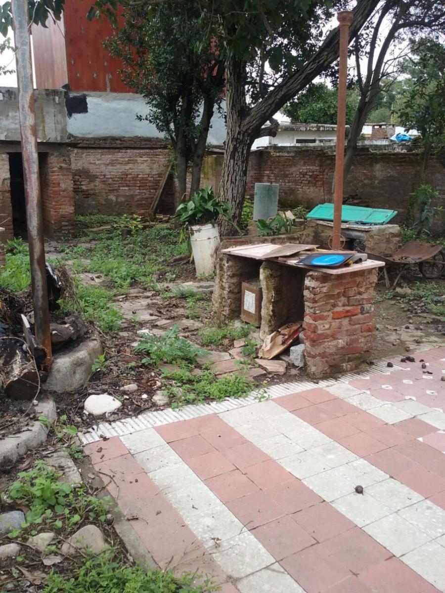 VENDO CASA DE TRES DORMITORIOS EN Bº LICEO PRIMERA SECCION