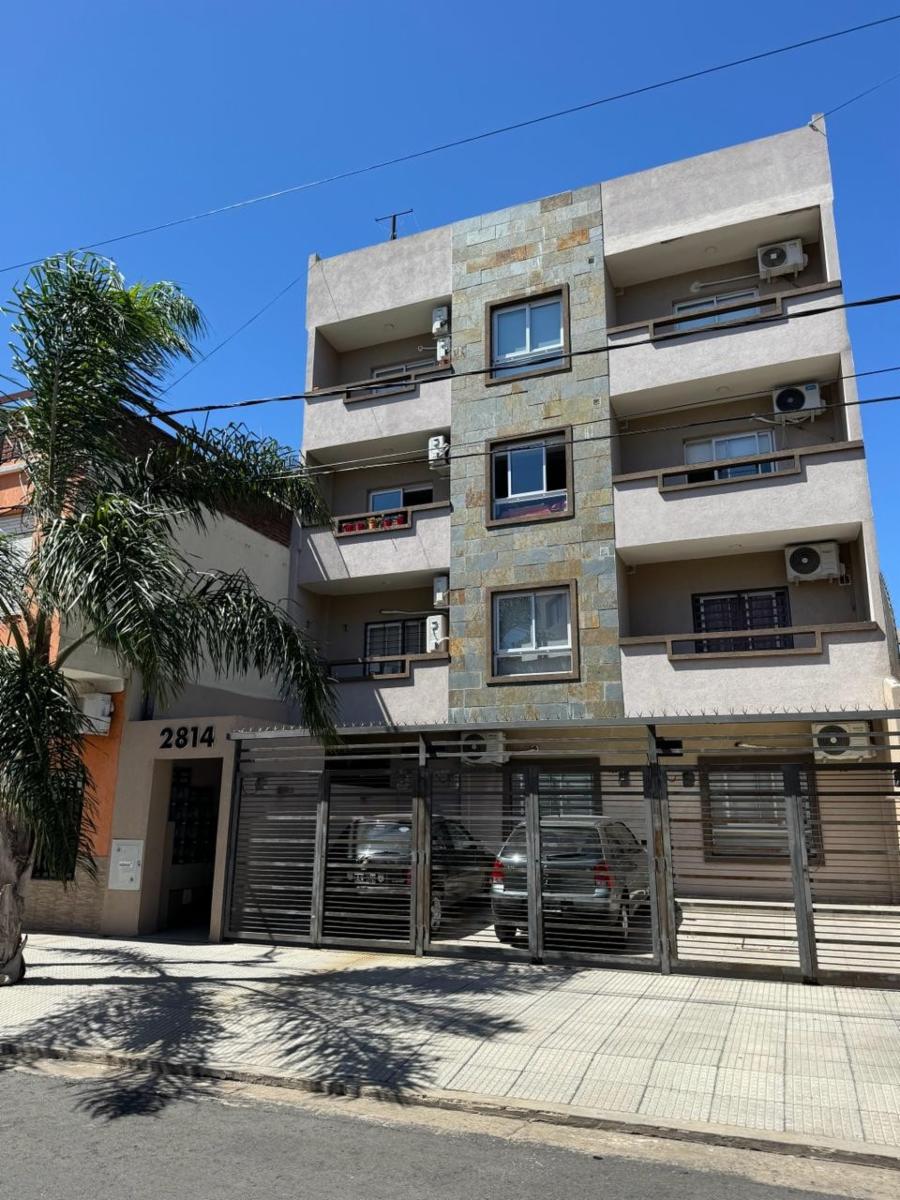 DEPARAMENTO 2 AMBIENTES AL CONTRAFRENTE CON BALCON Y TERRAZA EN COMUN.VILLA LUZURIAGA