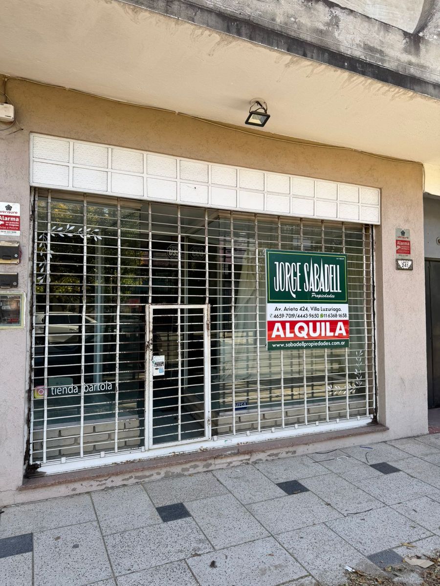 EXCELENTE LOCAL COMERCIAL SOBRE AVENIDA ARIETA, 4,60 M DE FRENTE X 14 M DE FONDO.