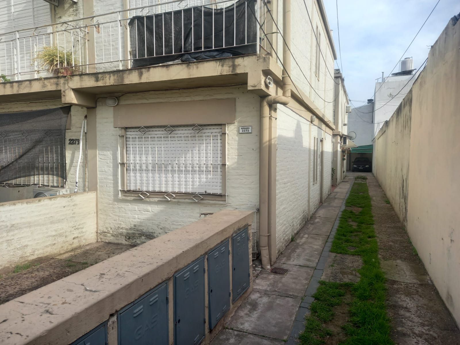 depto / PH 2 ambientes en planta baja con cochera