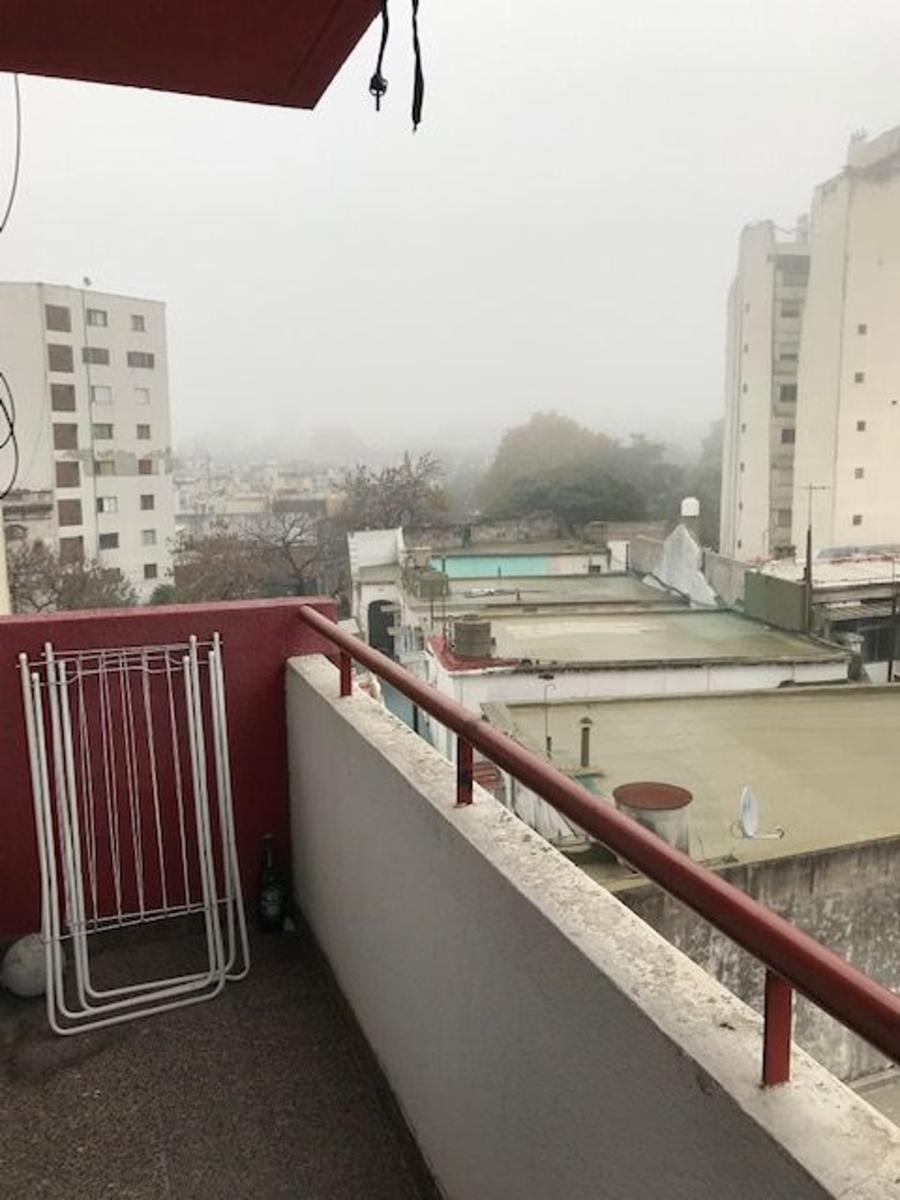 LINDO 2 AMBIENTES CONTRA FRENTE CON BALCON , MUY LUMINOSO VENTA CON RENTA HASTA OCTUBRE 2019