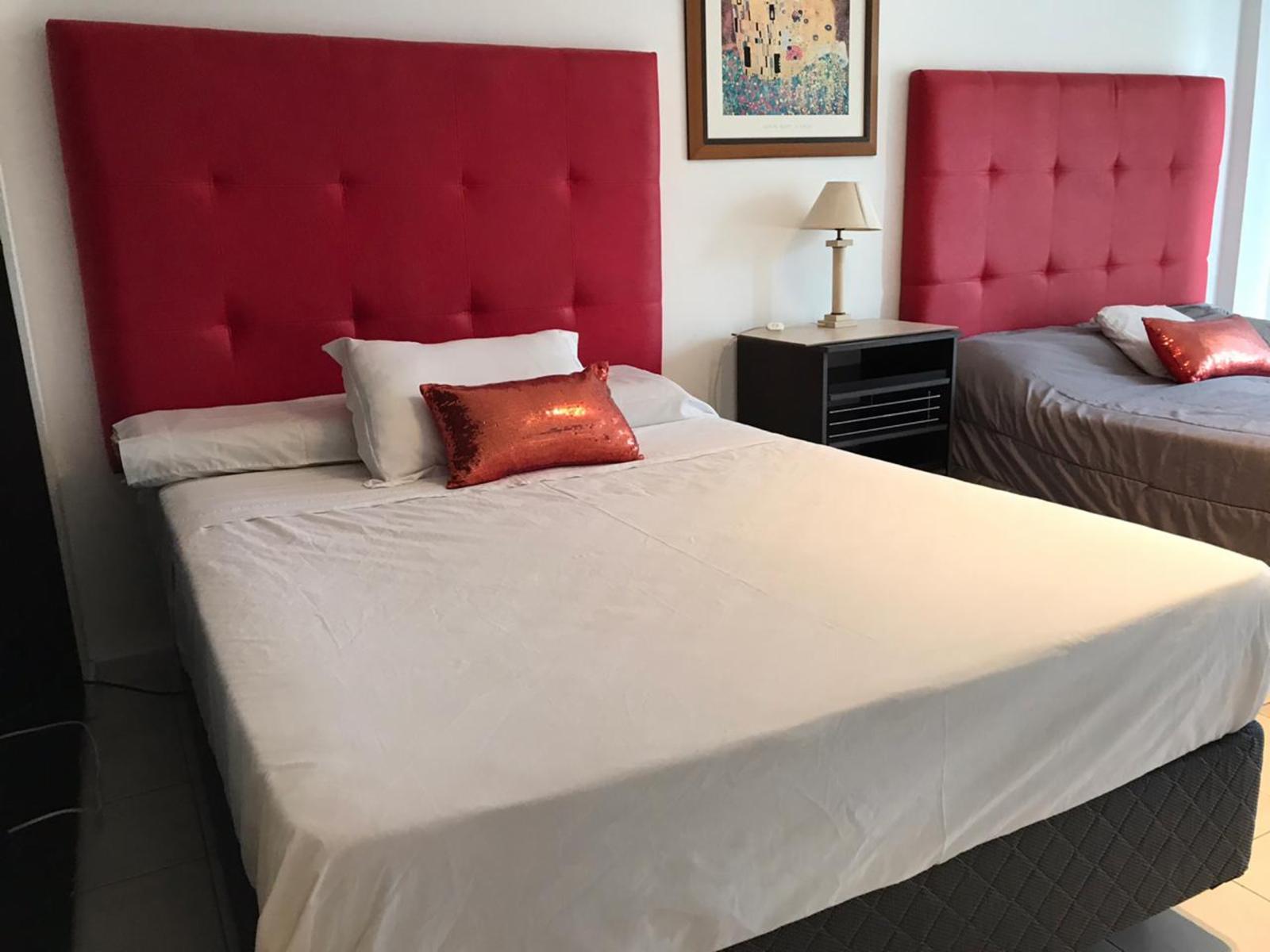 alquilo por dia avenida corrientes 6000 hasta 5 personas a pasosmovistar arena piscina