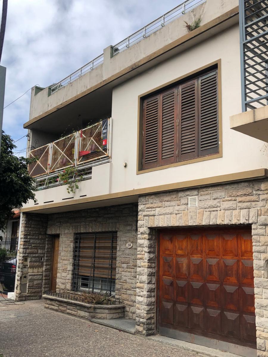 Departamento tipo casa en Planta Alta