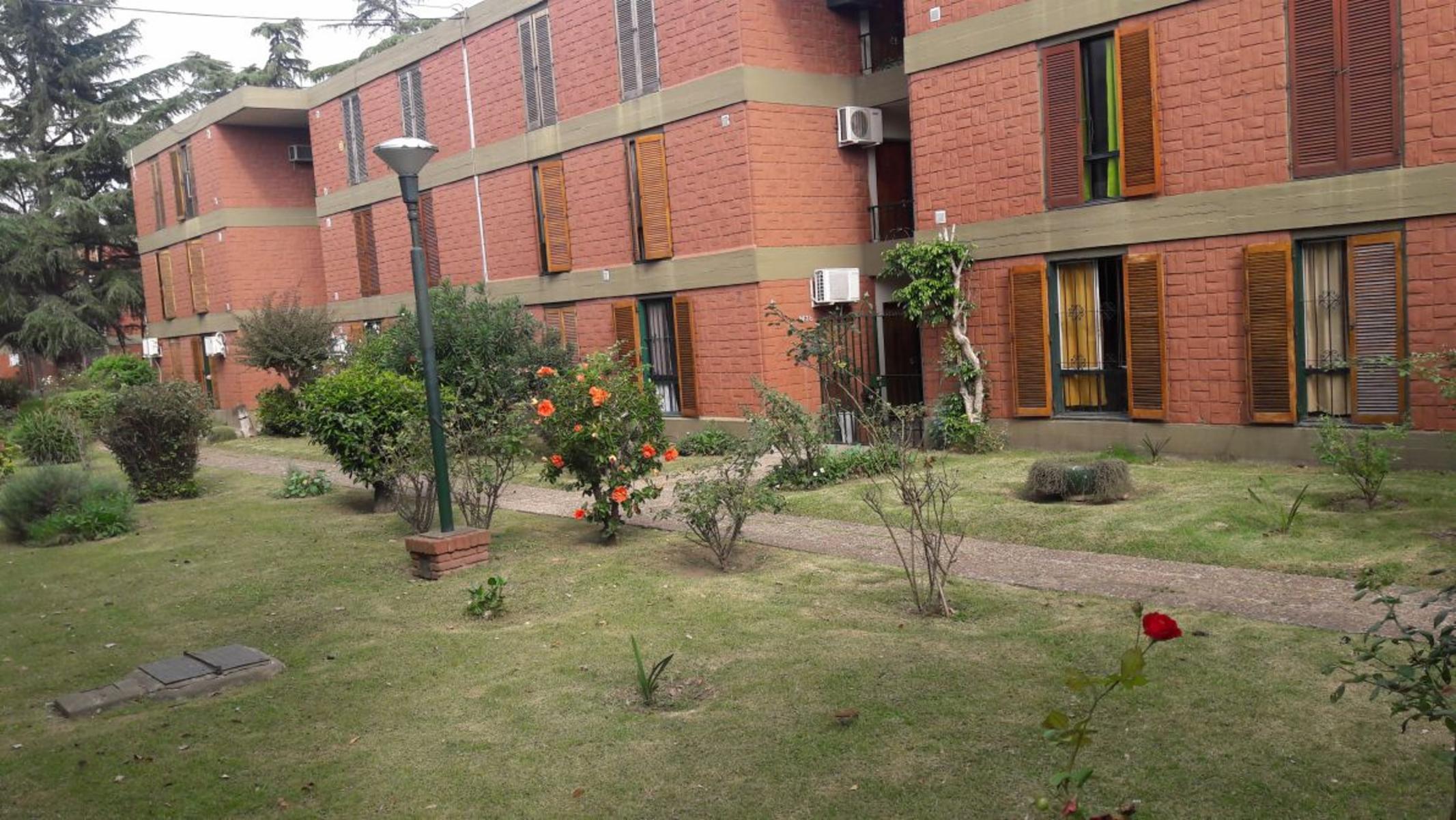 BURZACO: DEPARTAMENTO 3 AMB EN BARRIO LUZ Y FUERZA