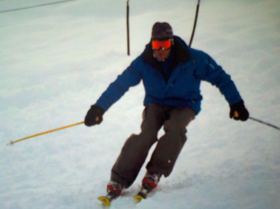 BARILOCHE: CABAÑA HERMOSA P/4 PERSONAS. A 5 MIN.HOTEL LLAO LLAO Y PUERTO PAÑUELO. VISTAS PANORAMICAS . PAISAJE IMPONENTE . LAGO MORENO ATRAS.