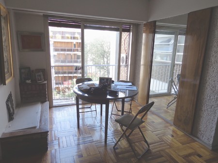 Semipiso de 3 amb con cochera cubierta, apto profesional.