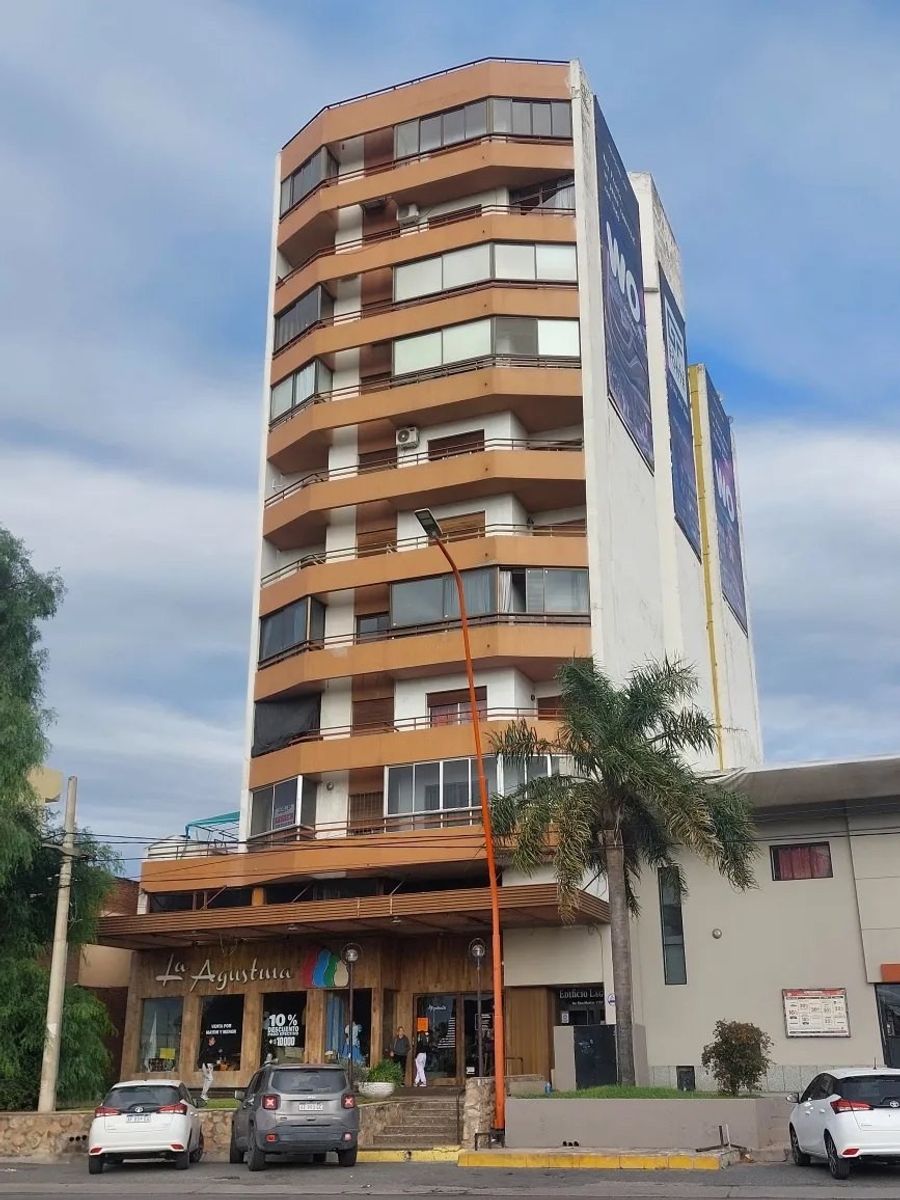 Depto. 1 DORMIT. Balcon y COCHERA - En torre de Villa Carlos Paz