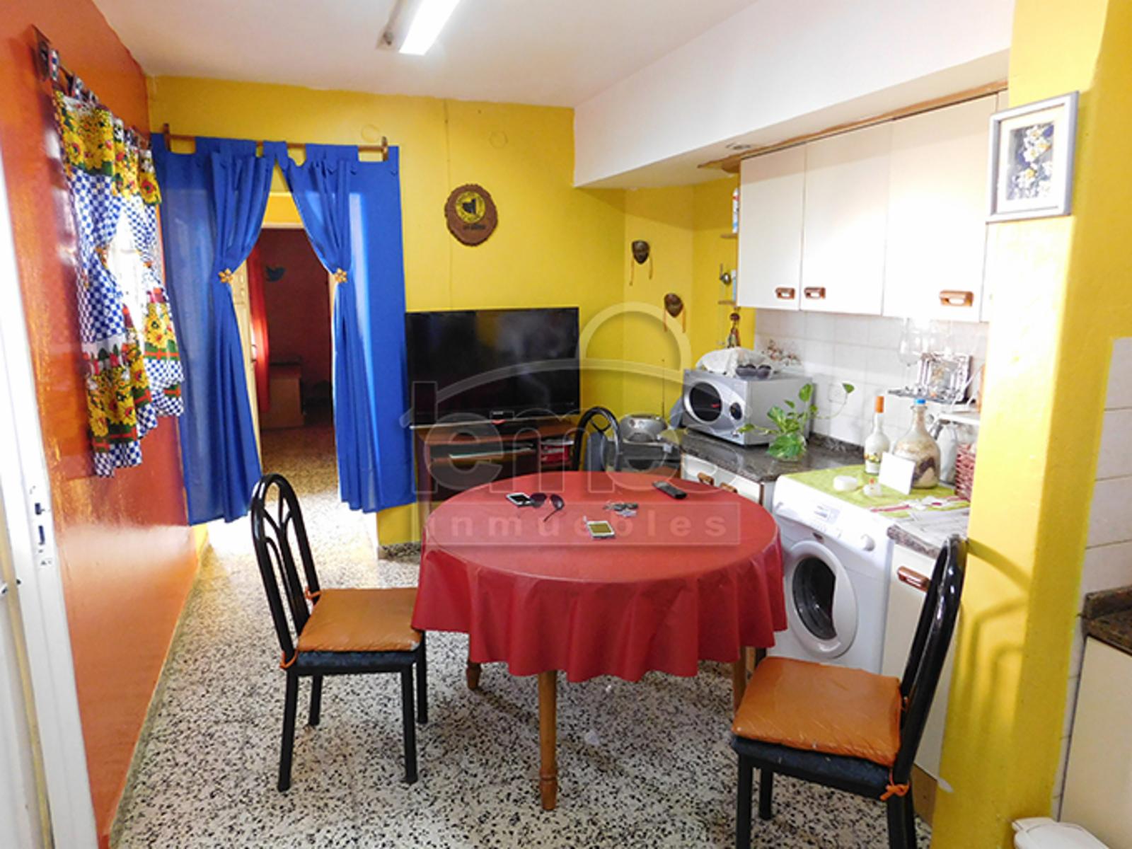 Casa en Va Santillán - Cercana a Av.Luro