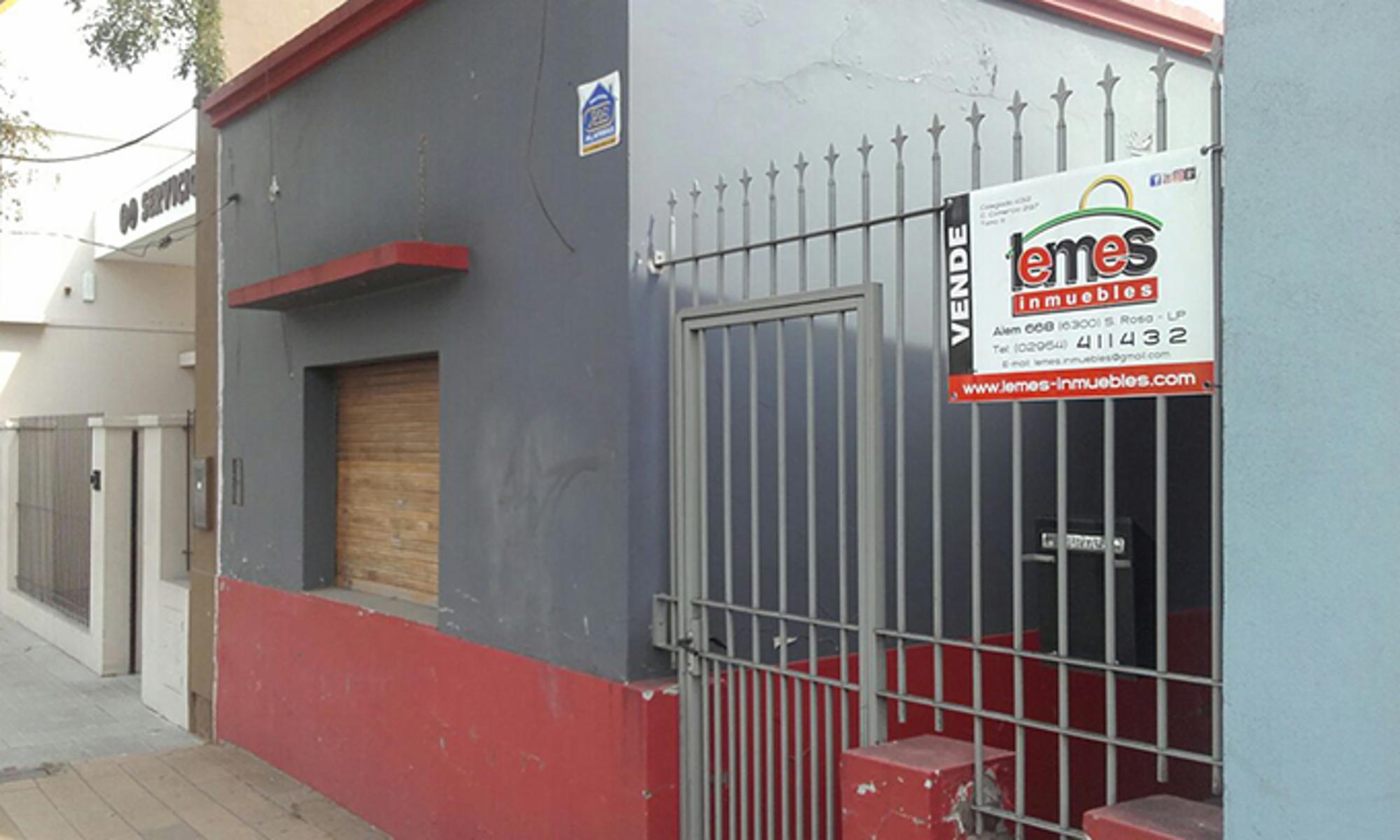 Casa a 3 cuadras de la plaza